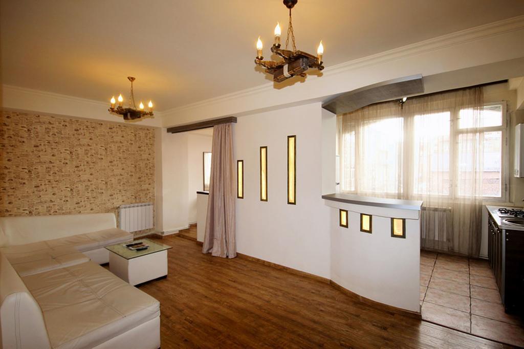 Rent Inn Yerevan On Saryan Street Exterior foto